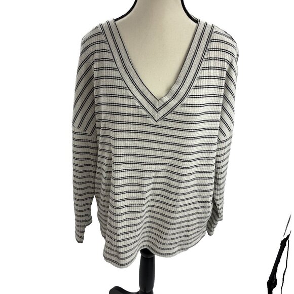Sanctuary Womens Size L Sweater White Blue Striped V Neck Long Sleeve Pullover - Picture 1 of 6